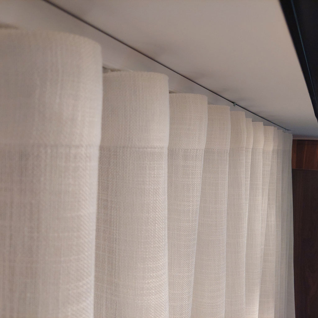 Wave curtains